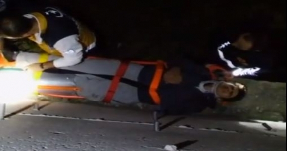 KIZ ARKADAIYLA MESAJLAIRKEN DEREYE DT